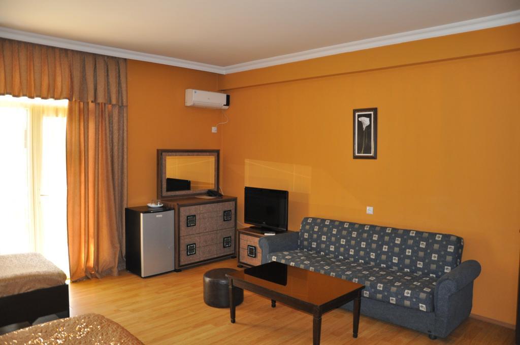 Prestige Hotel Batumi Zimmer foto
